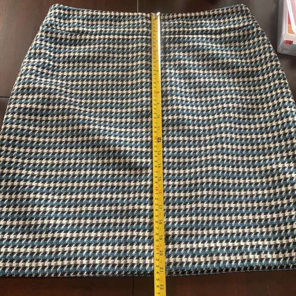 Talbots Houndstooth Wool Blend Lined Short Pencil Skirt Size 14 P - Picture 9 of 11